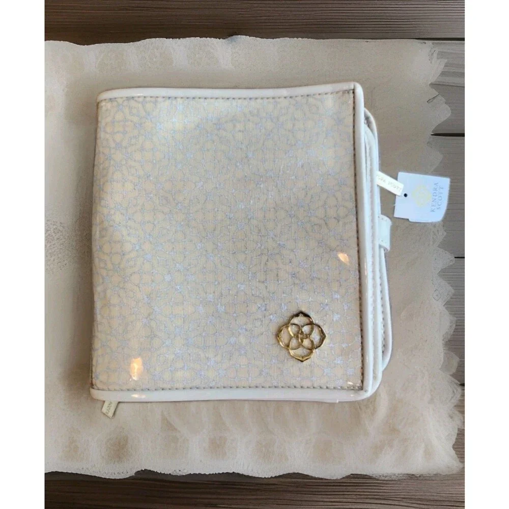 Kendra Scott Zip Away Jewelry Organizer Beige/Gold NWT